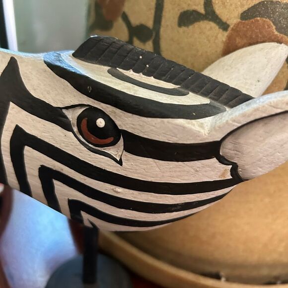 Rare Unique, vintage 90s hand-carved zebra head sculpture made Indonesia 8"x8.5" - Picture 3 of 13